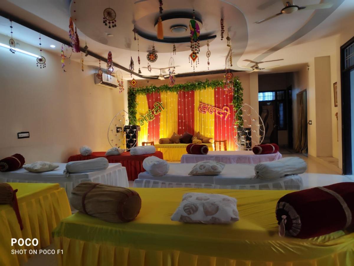 Surabhi Garden Inn Лакхнау Экстерьер фото